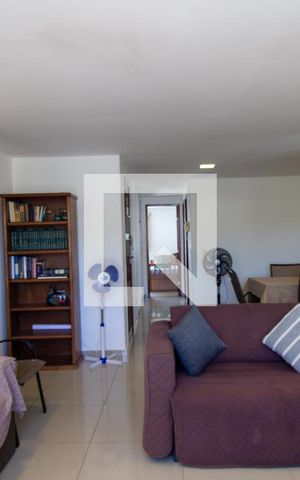 Apartamento para alugar com 290m², 3 quartos e 2 vagas Apartamento para alugar com 290m², 3 quartos e 2 vagasSala
