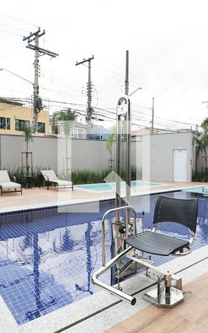 Studio à venda com 30m², 0 quarto e sem vagaPiscina