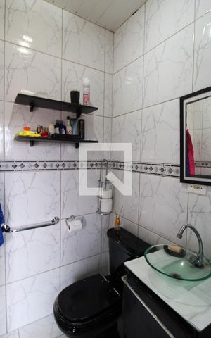 Casa à venda com 271m², 3 quartos e 5 vagasBanheiro da Suíte 3