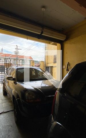 Casa à venda com 271m², 3 quartos e 5 vagas Casa à venda com 271m², 3 quartos e 5 vagasGaragem