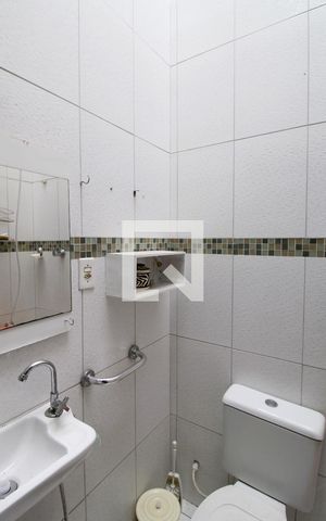 Casa à venda com 271m², 3 quartos e 5 vagasBanheiro da Suíte 2