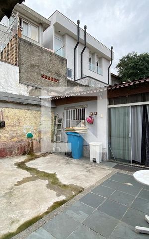 Casa à venda com 271m², 3 quartos e 5 vagas Casa à venda com 271m², 3 quartos e 5 vagasTerraço Gourmet