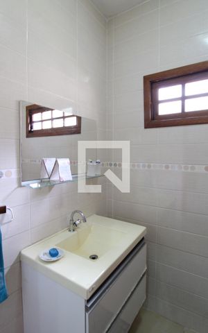 Casa à venda com 271m², 3 quartos e 5 vagasLavabo