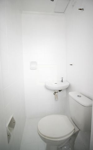 Apartamento para alugar com 72m², 2 quartos e 1 vaga Apartamento para alugar com 72m², 2 quartos e 1 vagaBanheiro de serviço