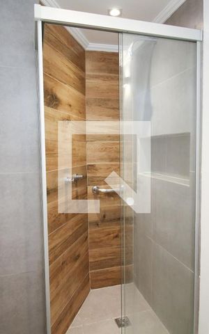 Apartamento para alugar com 72m², 2 quartos e 1 vaga Apartamento para alugar com 72m², 2 quartos e 1 vagaBanheiro da Suíte