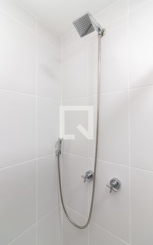 Apartamento à venda com 71m², 2 quartos e 1 vagaBanheiro 2