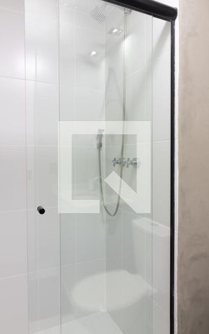 Apartamento à venda com 71m², 2 quartos e 1 vagaBanheiro 2
