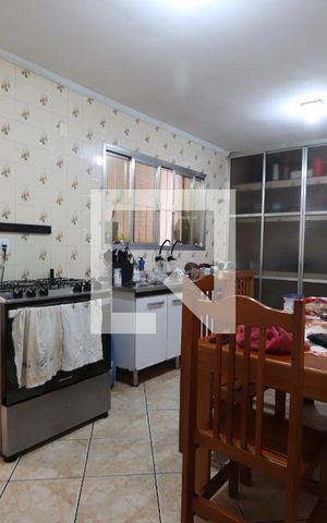 Casa à venda com 180m², 2 quartos e 2 vagasCozinha