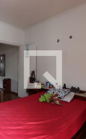 Casa à venda com 180m², 2 quartos e 2 vagasQuarto 1