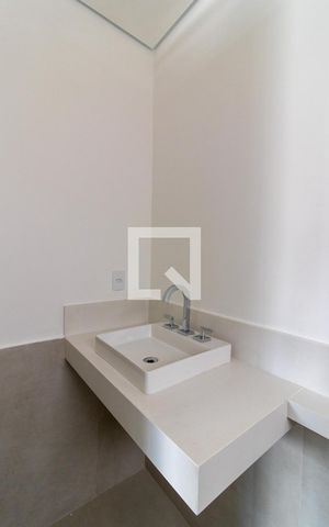 Casa de condomínio à venda com 139m², 3 quartos e 2 vagas Casa de condomínio à venda com 139m², 3 quartos e 2 vagasBanheiro do Quarto 2