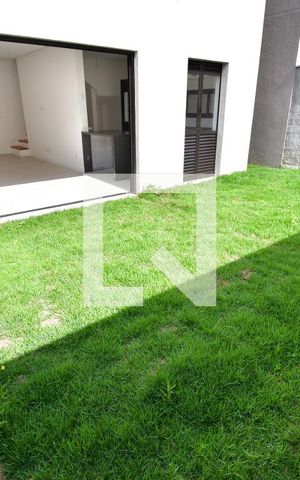 Casa de condomínio à venda com 139m², 3 quartos e 2 vagasQuintal / Jardim