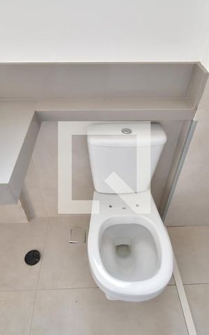 Casa de condomínio à venda com 139m², 3 quartos e 2 vagasBanheiro 1