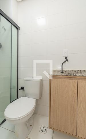 Apartamento à venda com 57m², 2 quartos e 1 vaga Apartamento à venda com 57m², 2 quartos e 1 vagaBanheiro da Suíte