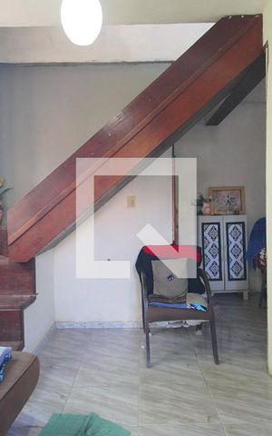 Casa à venda com 190m², 3 quartos e 2 vagasSala