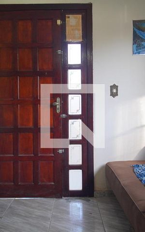 Casa à venda com 190m², 3 quartos e 2 vagasSala