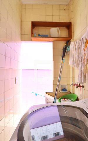 Casa à venda com 400m², 4 quartos e 2 vagas Casa à venda com 400m², 4 quartos e 2 vagasLavanderia