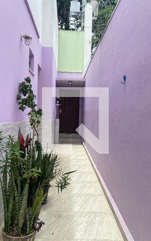 Casa à venda com 400m², 4 quartos e 2 vagas Casa à venda com 400m², 4 quartos e 2 vagasQuintal