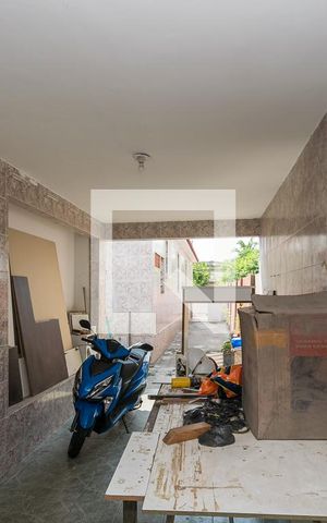 Casa à venda com 200m², 3 quartos e 5 vagas Casa à venda com 200m², 3 quartos e 5 vagasQuarto de Serviço
