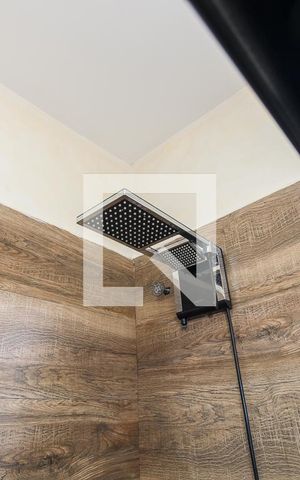 Casa à venda com 200m², 3 quartos e 5 vagas Casa à venda com 200m², 3 quartos e 5 vagasBanheiro
