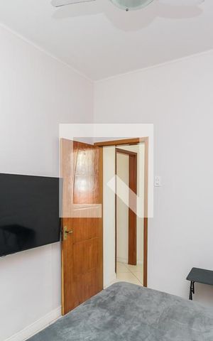 Casa à venda com 200m², 3 quartos e 5 vagas Casa à venda com 200m², 3 quartos e 5 vagasQuarto 2