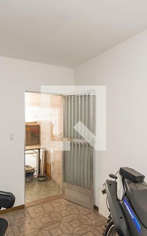 Casa à venda com 200m², 3 quartos e 5 vagas Casa à venda com 200m², 3 quartos e 5 vagasQuarto de Serviço