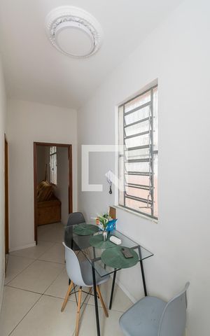 Casa à venda com 200m², 3 quartos e 5 vagas Casa à venda com 200m², 3 quartos e 5 vagasSaleta de Jantar