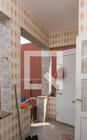 Casa à venda com 200m², 3 quartos e 5 vagas Casa à venda com 200m², 3 quartos e 5 vagasÁrea de Serviço