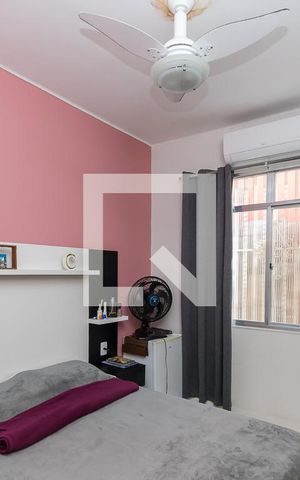 Casa à venda com 200m², 3 quartos e 5 vagas Casa à venda com 200m², 3 quartos e 5 vagasQuarto 2