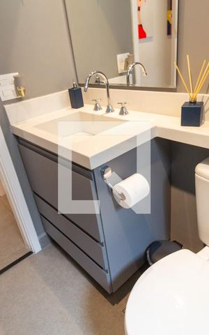 Apartamento à venda com 69m², 2 quartos e 1 vaga Apartamento à venda com 69m², 2 quartos e 1 vagaBanheiro do Corredor