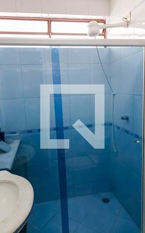 Casa à venda com 173m², 4 quartos e 3 vagas Casa à venda com 173m², 4 quartos e 3 vagasBanheiro Corredor