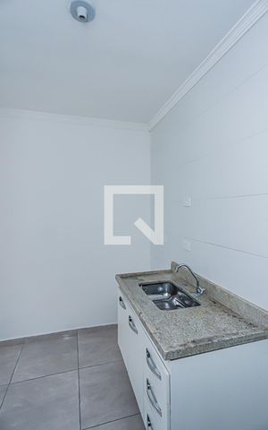 Apartamento para alugar com 30m², 1 quarto e sem vaga Apartamento para alugar com 30m², 1 quarto e sem vagaSala, cozinha e área de serviço