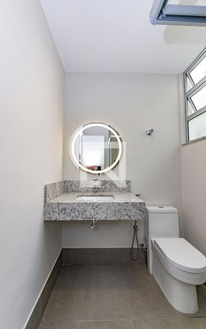 Apartamento à venda com 80m², 3 quartos e 1 vaga Apartamento à venda com 80m², 3 quartos e 1 vagaBanheiro da Suíte