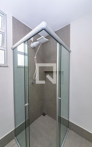 Apartamento à venda com 80m², 3 quartos e 1 vaga Apartamento à venda com 80m², 3 quartos e 1 vagaBanheiro da Suíte