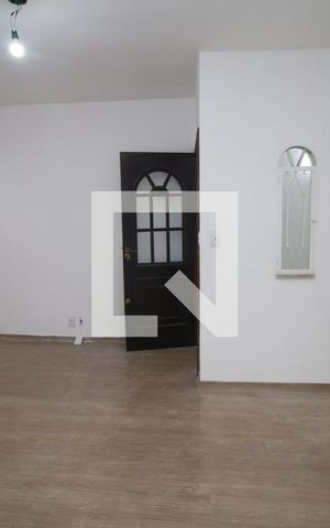Casa para alugar com 85m², 2 quartos e sem vagaSala