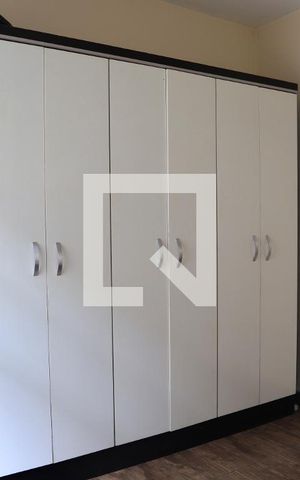 Casa à venda com 120m², 2 quartos e 1 vaga Casa à venda com 120m², 2 quartos e 1 vagaQuarto de Serviço
