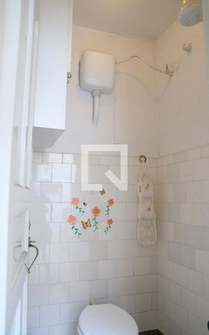 Casa à venda com 120m², 2 quartos e 1 vaga Casa à venda com 120m², 2 quartos e 1 vagaBanheiro de serviço