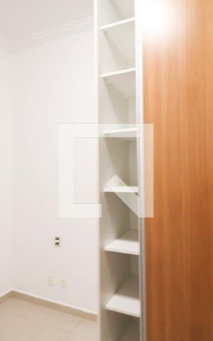 Casa à venda com 245m², 6 quartos e 3 vagas Casa à venda com 245m², 6 quartos e 3 vagasQuarto 1