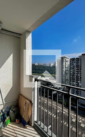Apartamento à venda com 36m², 2 quartos e sem vagaSacada