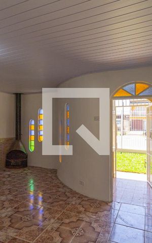 Casa à venda com 300m², 2 quartos e 3 vagas Casa à venda com 300m², 2 quartos e 3 vagasSala