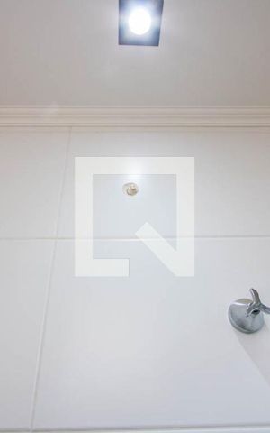 Apartamento à venda com 56m², 2 quartos e 1 vaga Apartamento à venda com 56m², 2 quartos e 1 vagaBanheiro do quarto 1
