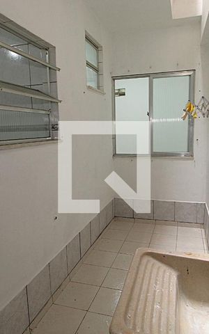 Casa para alugar com 47m², 2 quartos e sem vagaÁrea de Serviço