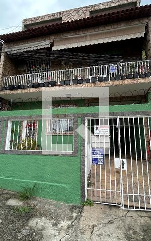 Casa para alugar com 47m², 2 quartos e sem vagaFachada + plaquinha