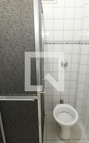 Casa para alugar com 47m², 2 quartos e sem vagaBanheiro