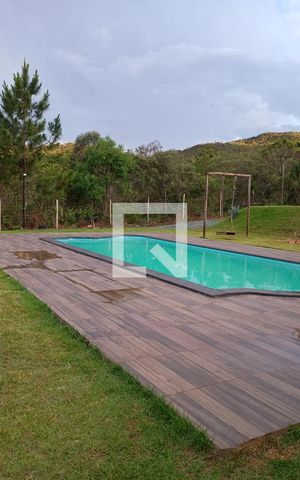 Casa de condomínio à venda com 130m², 3 quartos e 2 vagas Casa de condomínio à venda com 130m², 3 quartos e 2 vagasPiscina