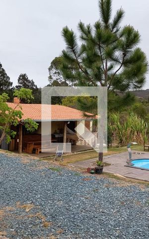 Casa de condomínio à venda com 130m², 3 quartos e 2 vagas Casa de condomínio à venda com 130m², 3 quartos e 2 vagasPiscina