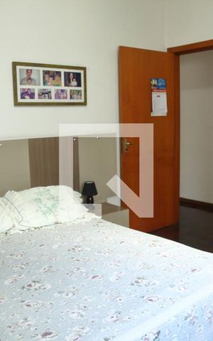 Casa à venda com 195m², 4 quartos e 3 vagasQuarto 3