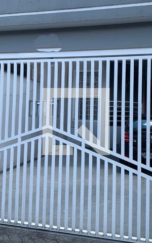 Casa à venda com 195m², 4 quartos e 3 vagasFachada