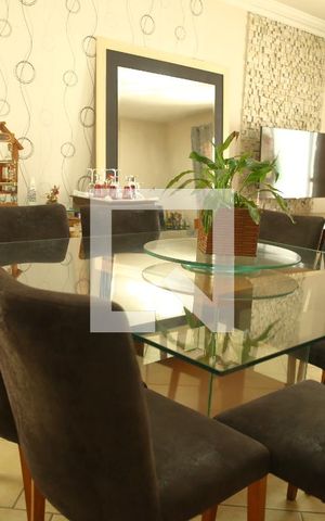 Casa à venda com 195m², 4 quartos e 3 vagasSala