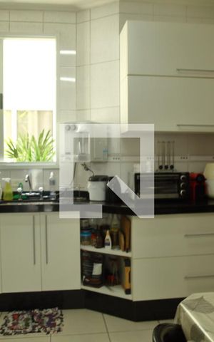 Casa à venda com 195m², 4 quartos e 3 vagasCozinha