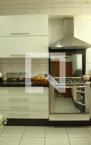 Casa à venda com 195m², 4 quartos e 3 vagasCozinha